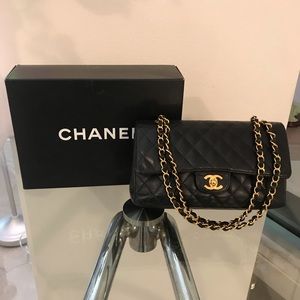 *SOLD* AuthCHANEL Classic Caviar Double Flap
